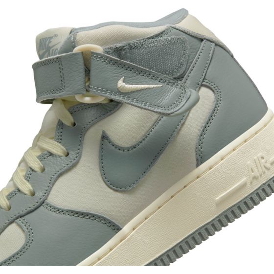 Meta Sports: AIR FORCE 1 MID '07 LV8 40TH calzado