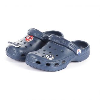 Clogs with pins on top yankees