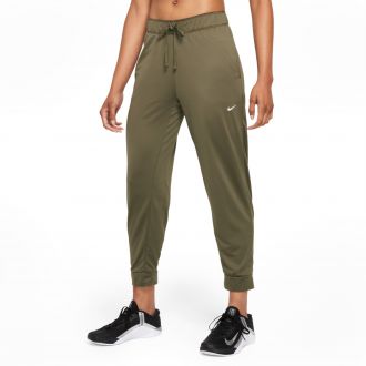 Womans Nike Attack 7/8 Pant